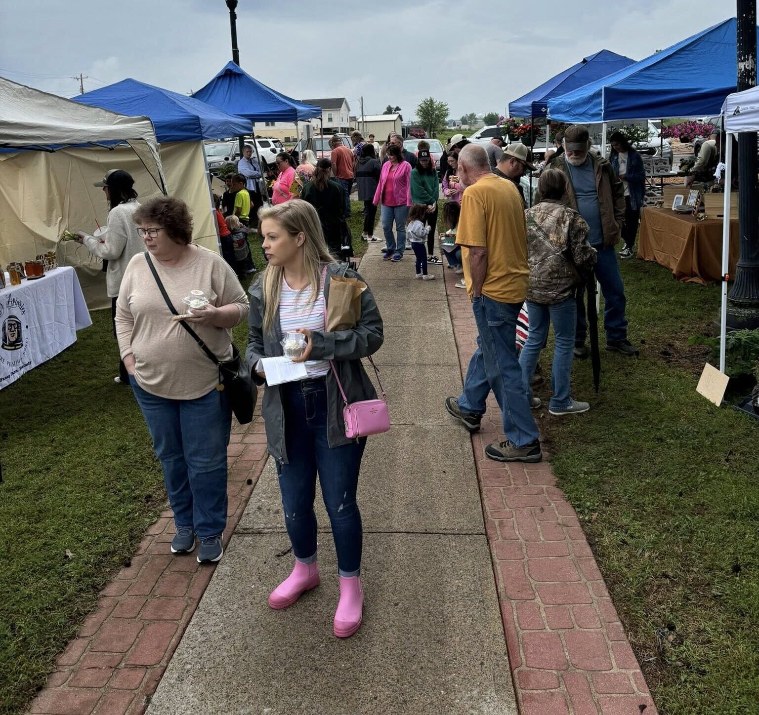 Mayfield Downtown Farmers Market 8